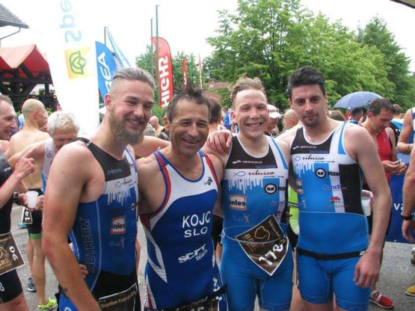FOTO: Planko in Vrtačičeva državna prvaka v sprint triatlonu v Kočevju