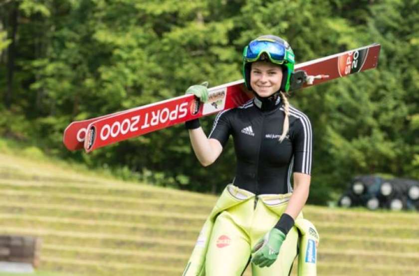 Takanashijeva brez konkurence, Rogljeva 13-ta