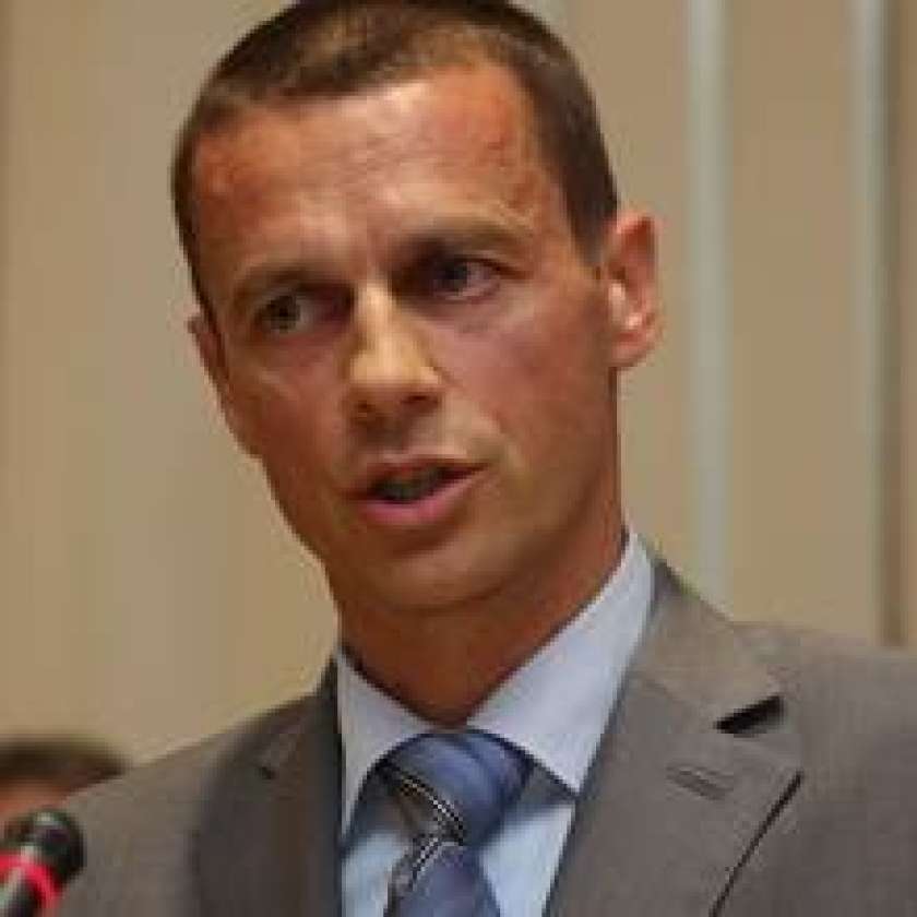 Danes seja IO že pod vodstvom Čeferina