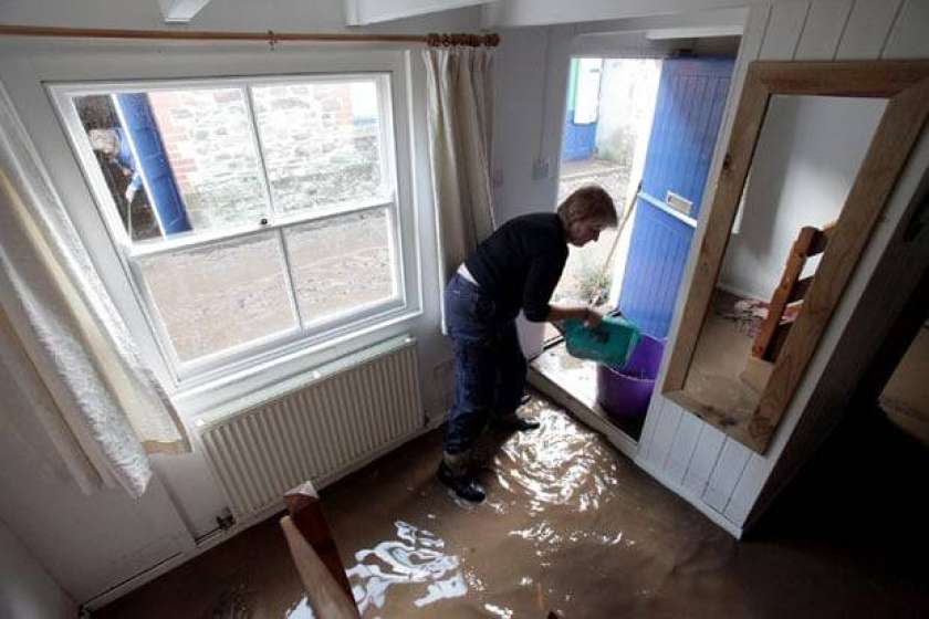 V Gotni vasi zalilo hišo