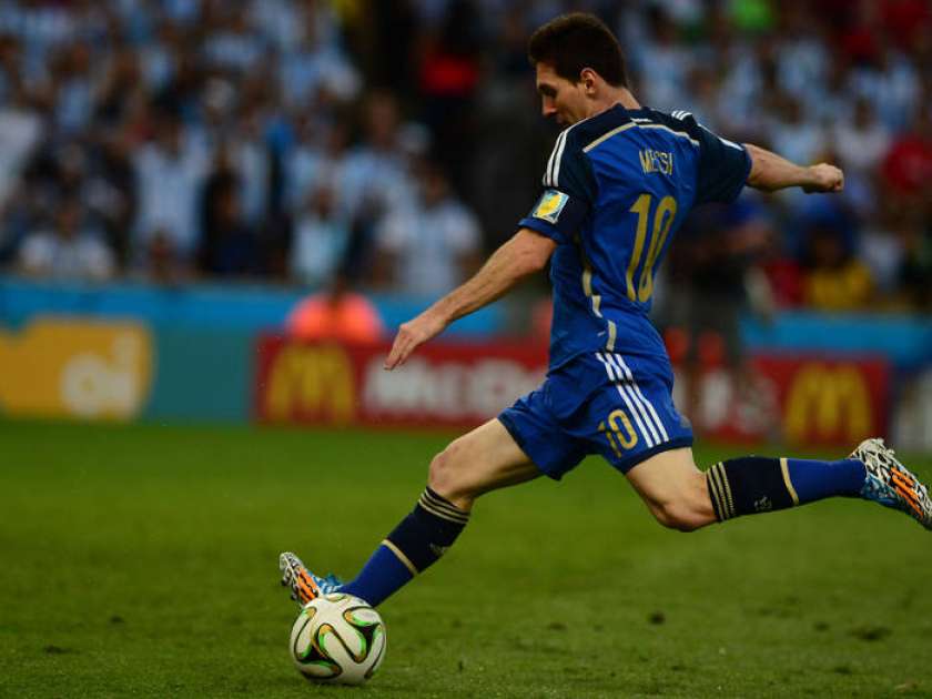 Messi zadel na prvi tekmi po premoru