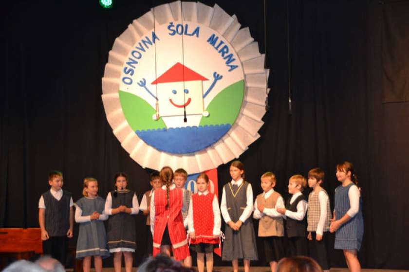 F&#38;A: Sinoči na Mirni slovesno