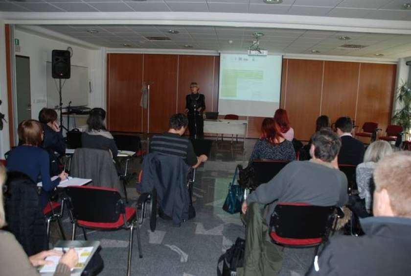 FOTO: Delavnice v okviru projekta Las  
