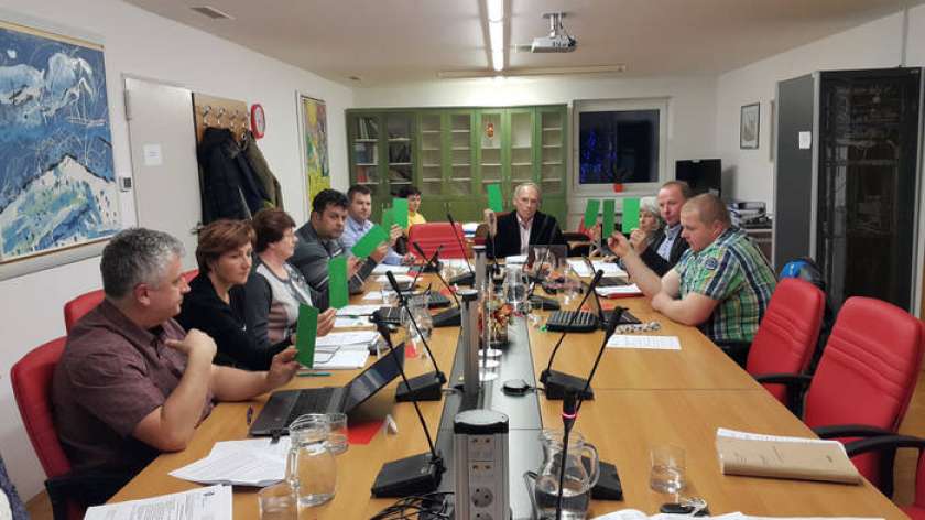 AVDIO: Mokronoška proračuna potrjena