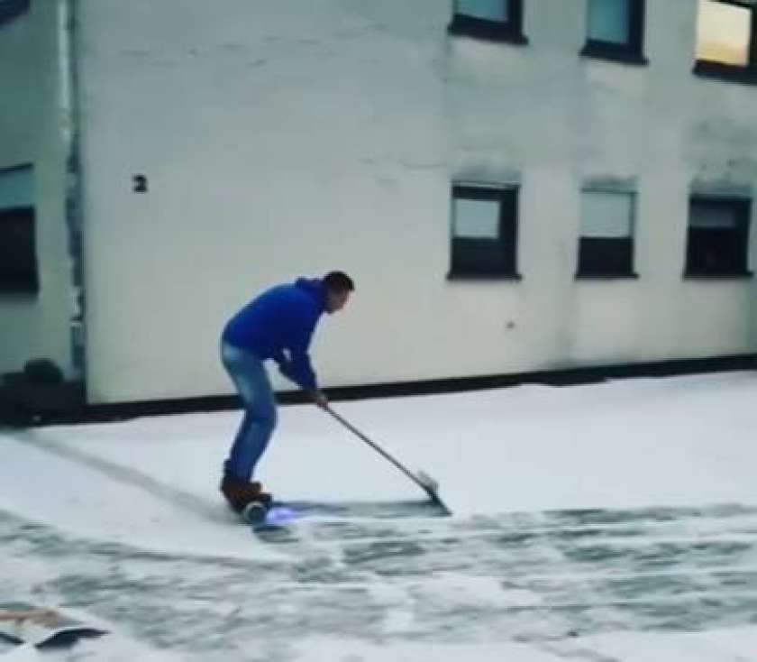 VIDEO: Iznajdljivo čiščenje snega 