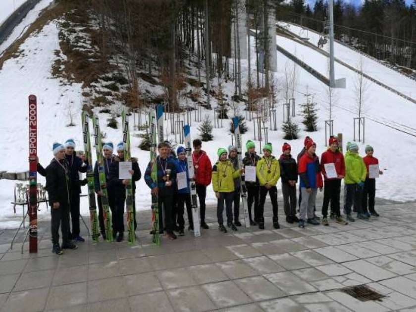 V Planici okronali najboljše v državi do 14 in 15 let