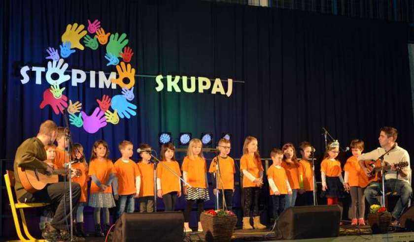 F&#38;A: Stopimo skupaj v Metliki