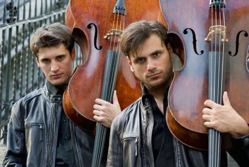 Duo 2Cellos razprodal dva koncerta 