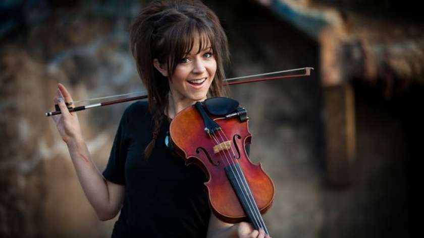 HIT DNEVA: Lindsey Stirling - Love&#39;s Just A Feeling feat. Rooty