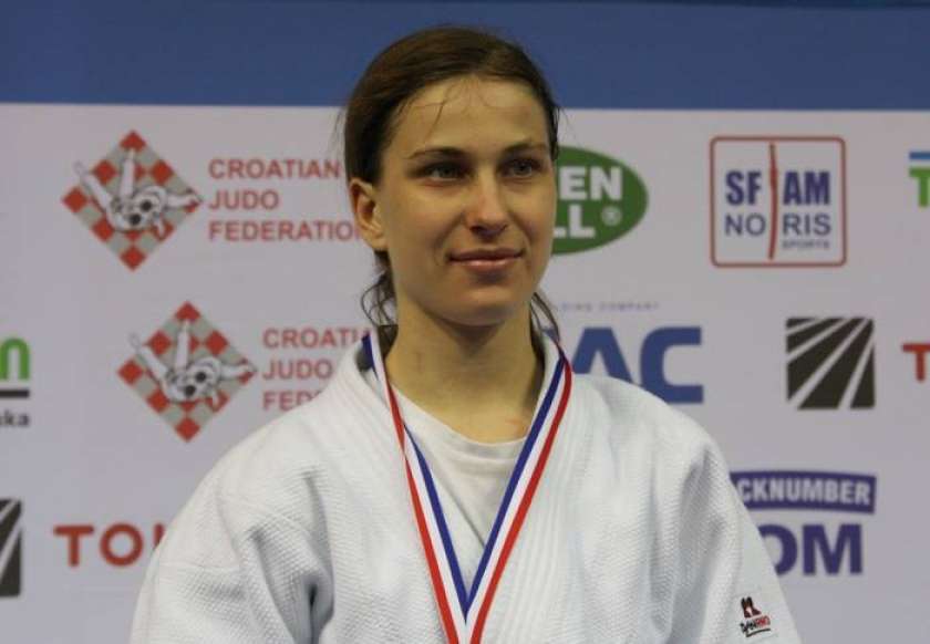 Štangarjeva tretja v Bakuju
