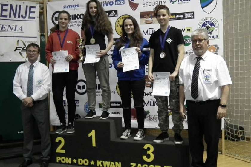 FOTO: Sevniški kickboksarji na DP dvakrat na zmagovalnih stopničkah 