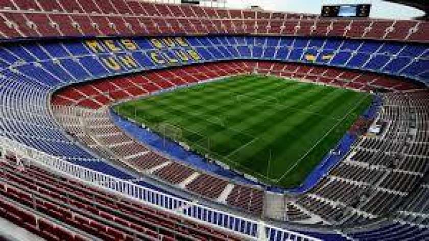 Barcelona bo stadion poimenovala po legendarnem Cruyffu