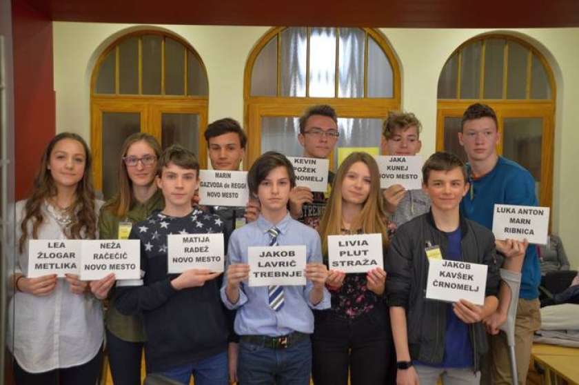 Otoški učenec podpredsednik 27. nacionalnega otroškega parlamenta