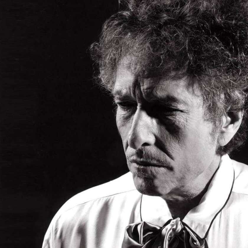 Bob Dylan bo vendarle prevzel Nobelovo nagrado