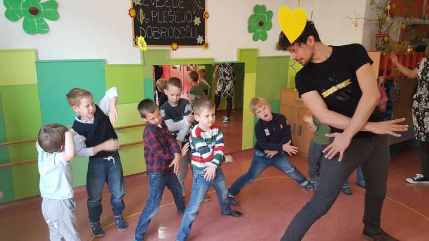 FOTO: Otroci vrtca Jana bodo plesalci