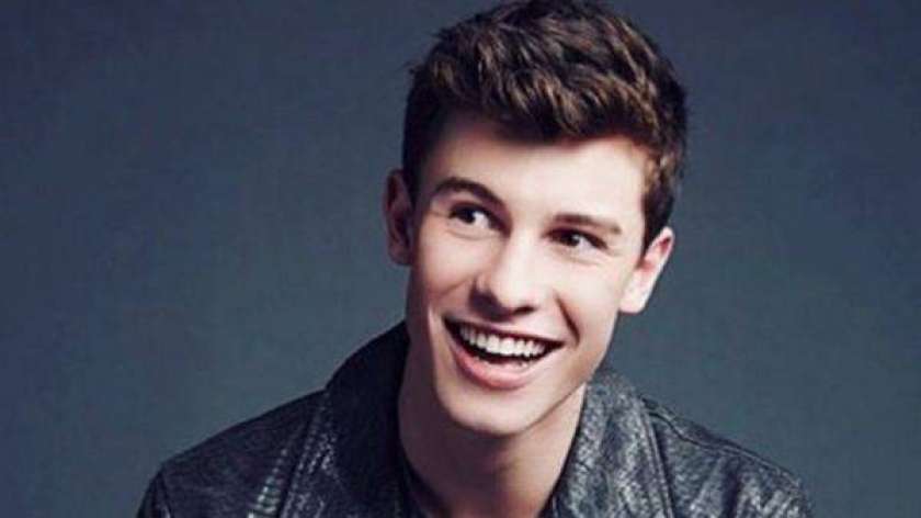 HIT DNEVA: Shawn Mendes - There&#39;s Nothing Holdin&#39; Me Back 