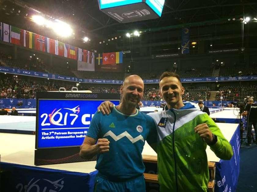 Sašo Bertoncelj prvi na konju z ročaji v Kopru