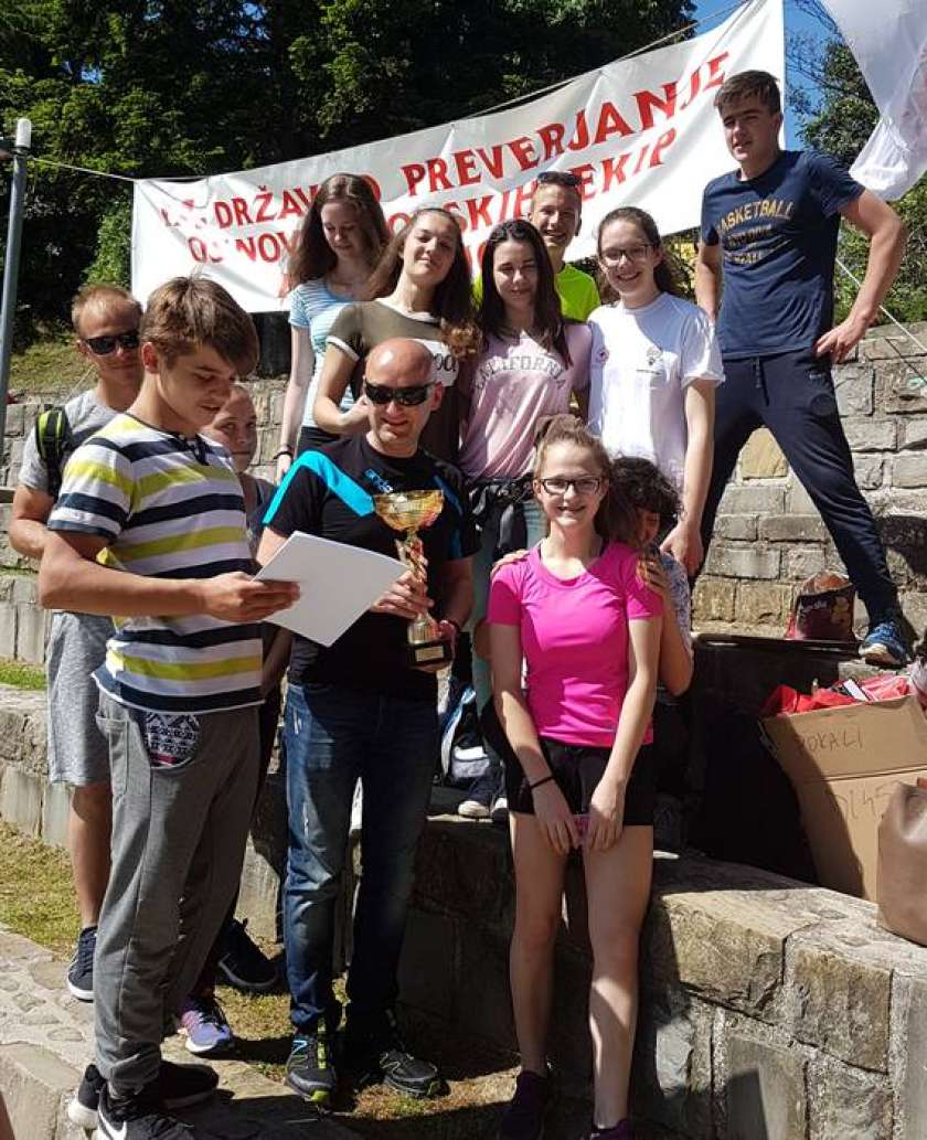 Ekipa prve pomoči OŠ Šmarjeta prva v državi