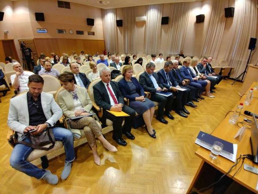 Zavezništvo za mlade je na pravi poti