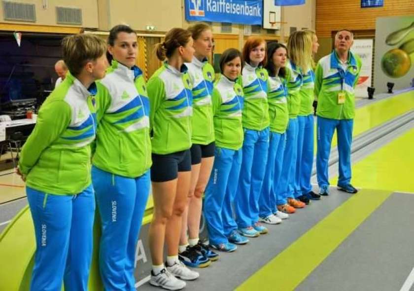 Kegljačice imajo medaljo, kegljači izpadli
