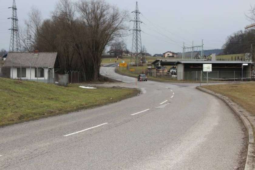 Del Straške ceste v prenovo