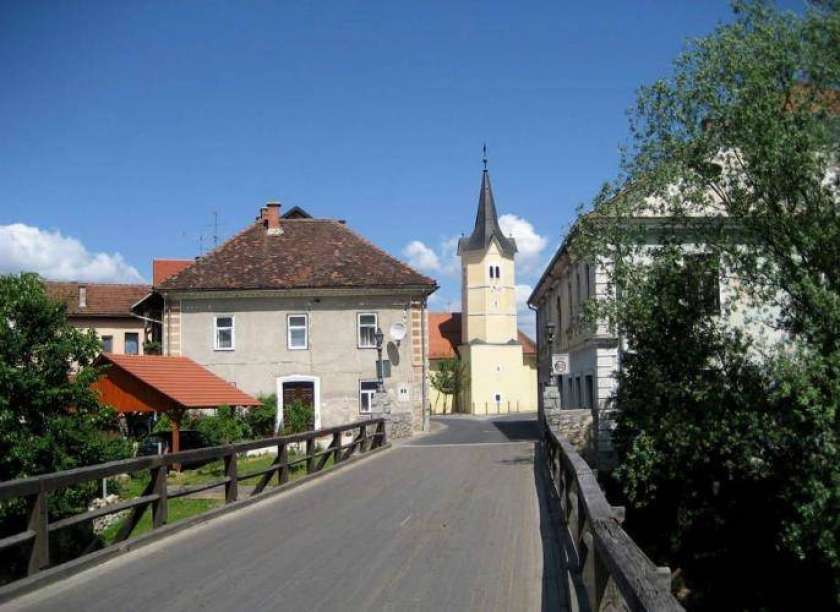 Vlada za predčasno razpustitev občinskega sveta v Kostanjevici na Krki