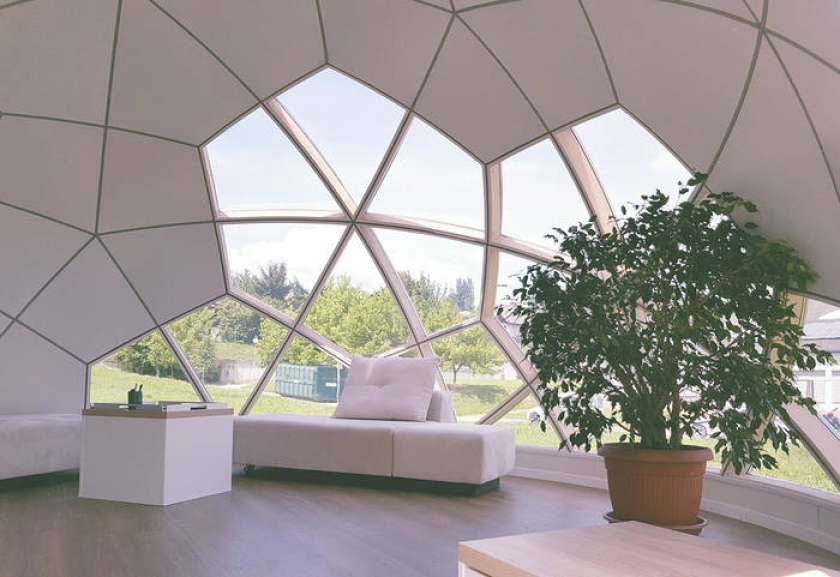 FOTO: V Krškem postavljena modularna hiška &#34;SmartDome&#34;