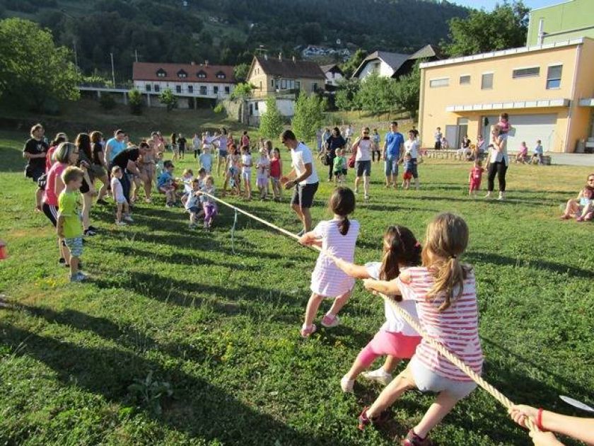 FOTO: Zaključno srečanje vrtca Sonček Semič