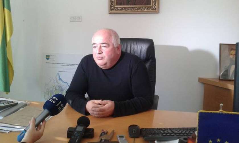 Za napad na škocjanskega župana pol leta pogojne kazni 