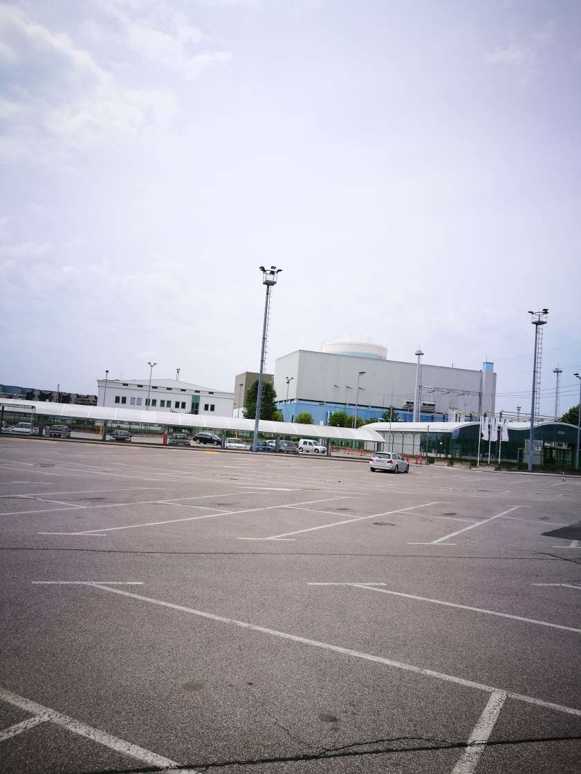 FOTO: Krška nuklearka spet v omrežju in s polno močjo