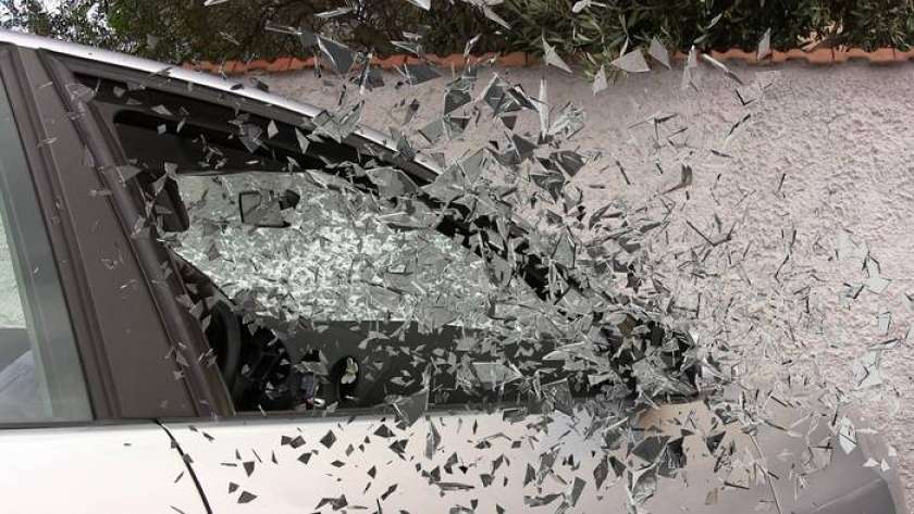 V dveh nesrečah materialna škoda