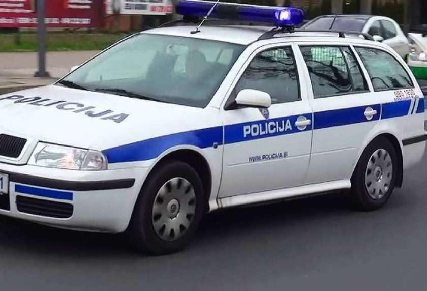 Pri Jelšanah nov poskus podkupovanja policistov