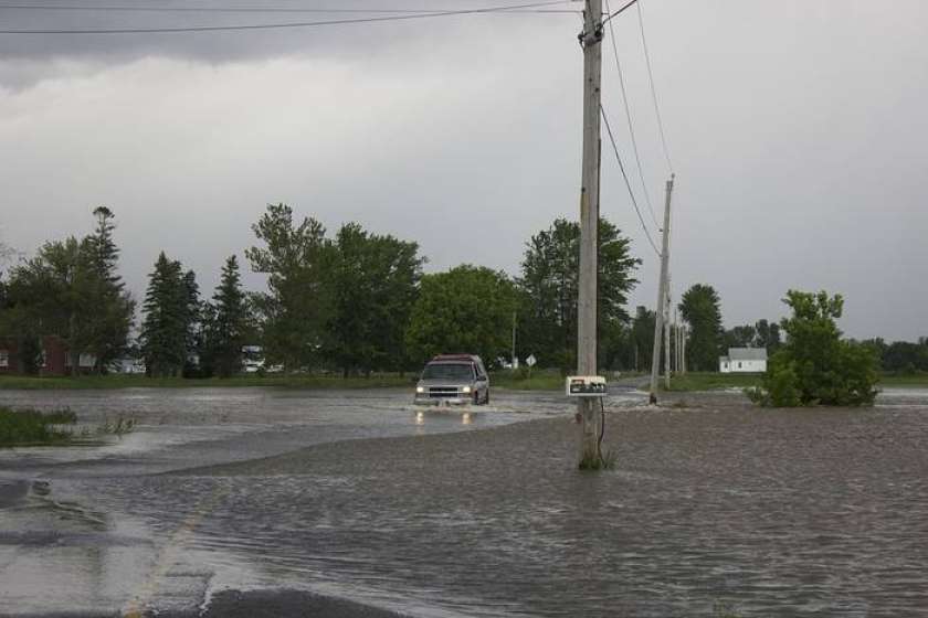 Ob nevihti Harvey Houston zajele katastrofalne poplave