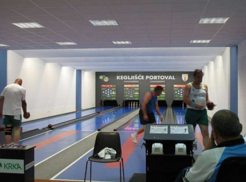 Kegljači in kegljačice pri županu 