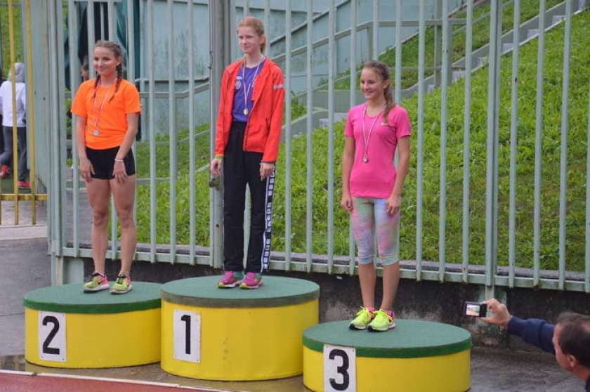 FOTO: Dobovškova in Novak - državna prvaka v atletiki U16