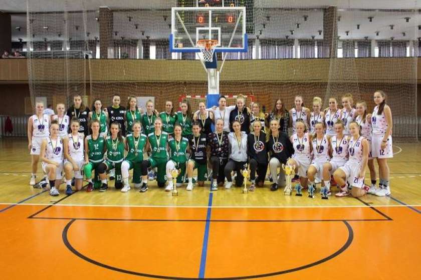 FOTO: Krkašice na turnirju v Trnavi dvakrat osvojile drugo mesto