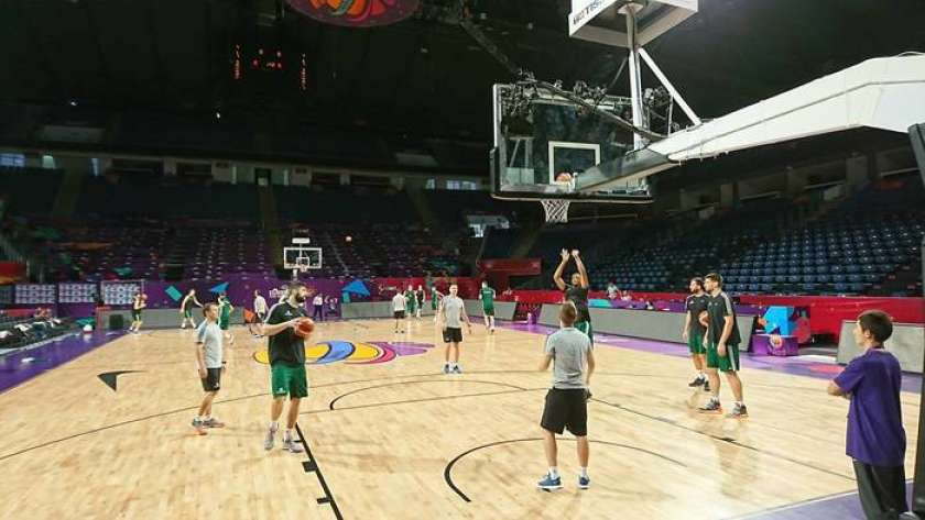 Košarkarska evforija zajela tudi športnike