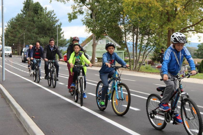 F&#38;A: V Brežicah dvosmerna kolesarska steza