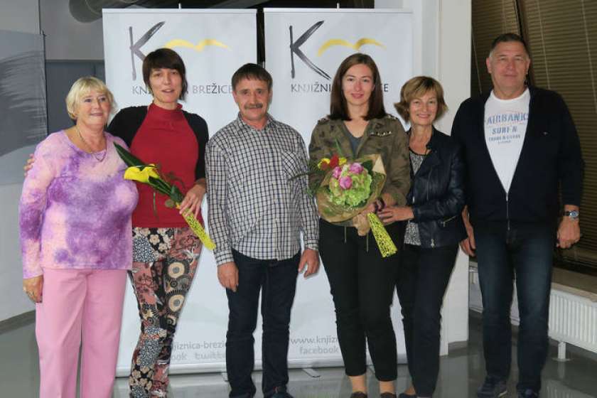FOTO: Z domačinko Nino Iskra o življenju skozi čas