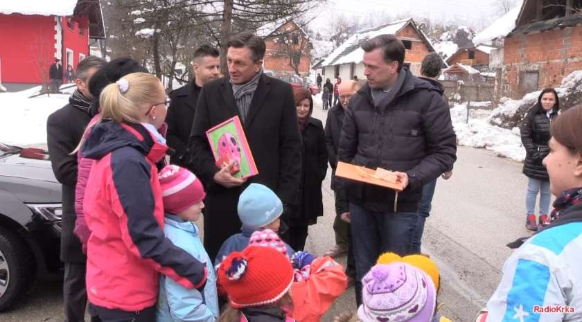 VIDEO: Pahor v Novem mestu o reševanju romske problematike na Dolenjskem