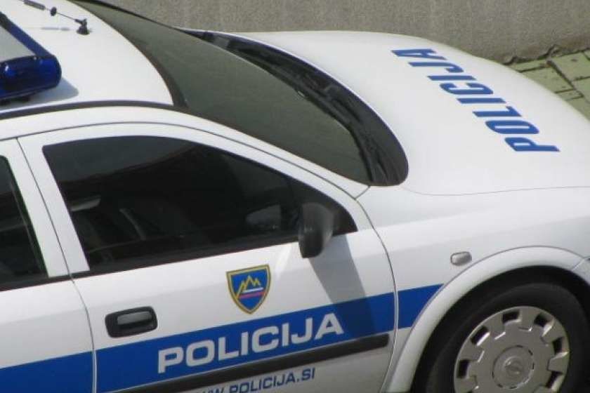 Odtujene listine v vrednosti 100.000 evrov