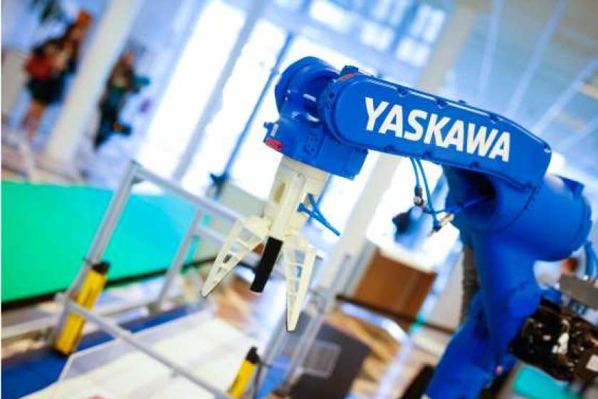 FOTO: Odprtje Yaskawine kočevske tovarne robotov aprila