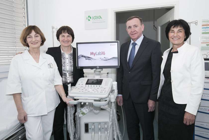 FOTO: Brežiška bolnišnica z donacijo do nove ultrazvočne naprave