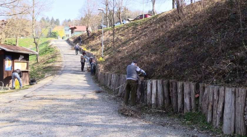 VIDEO&FOTO: Nad odpadke v občinah Novo mesto in Mirna Peč