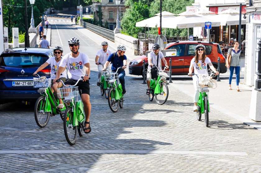 Slogan Evropskega tedna mobilnosti 2020 je "Izberi čistejši način prevoza!"
