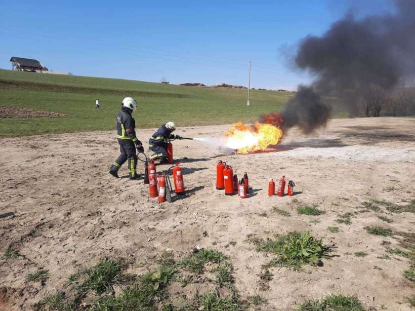 Uspešno zaključili tečaj za gasilca pripravnika