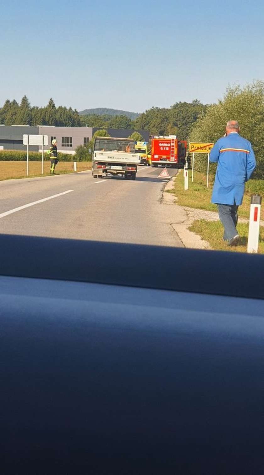 Sobotno jutro se je pričelo s prometno nesrečo v Šentrupertu