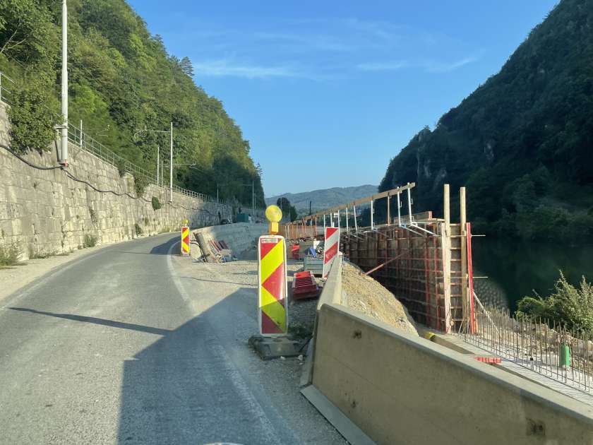 Cesta Zidani Most Radeče je zaprta