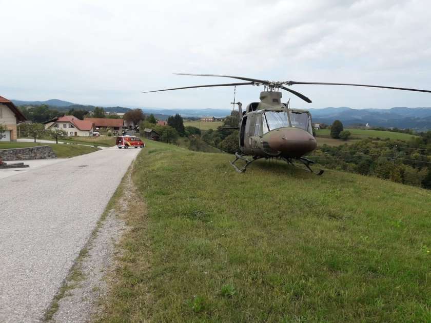 FOTO: V Sevnico na pomoč helikopter, zagorelo v otroški sobi v Mirni Peči