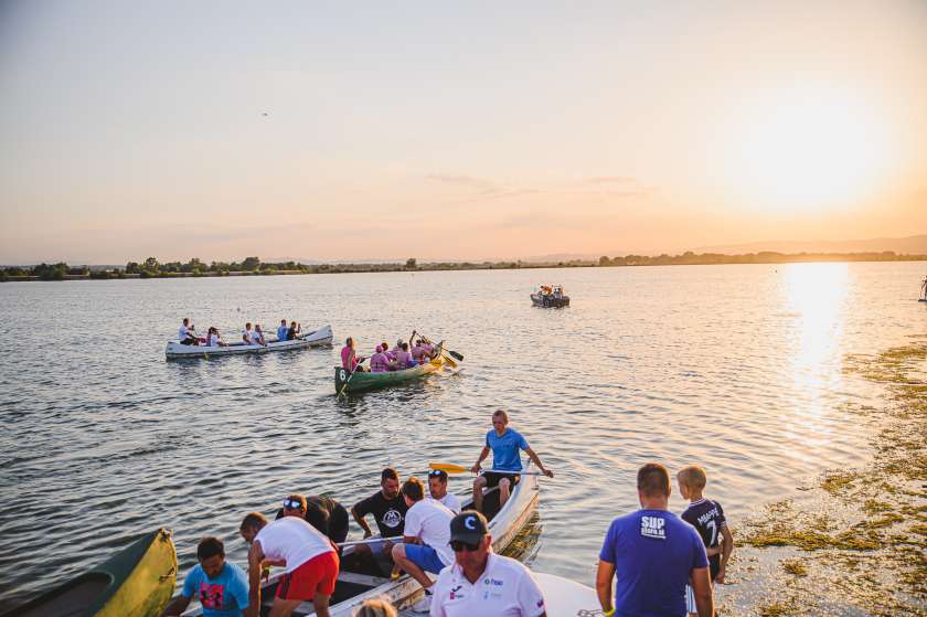 Dan vodnih športov privabil na Brežiško jezero veslače in kajakaše iz celotne Slovenije